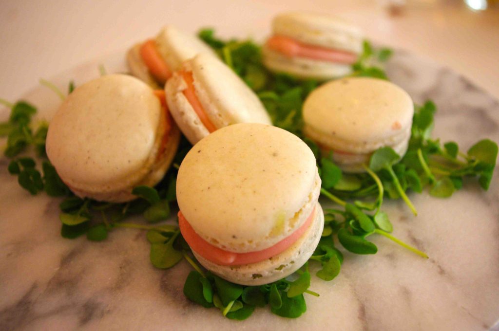 strawberry macarons