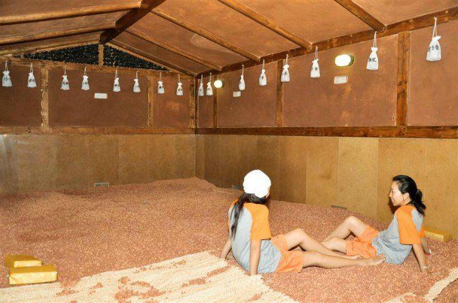 women in korean sauna