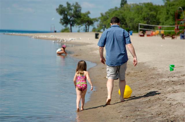toronto island beaches