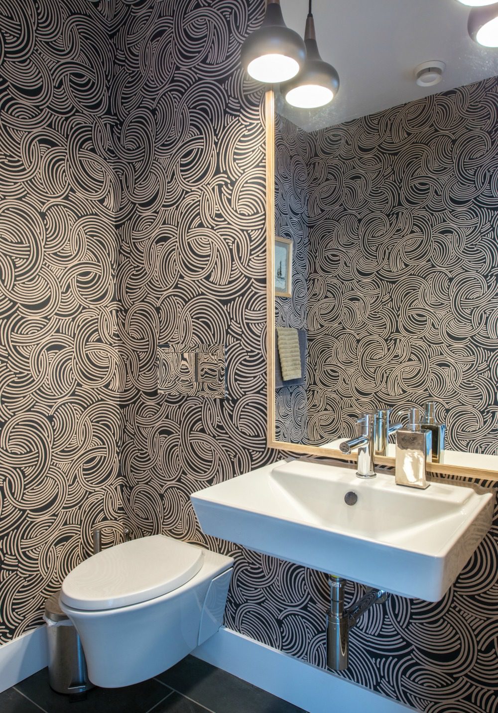 custom wallpaper black and white