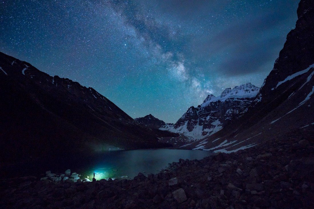 banff national park lake at night