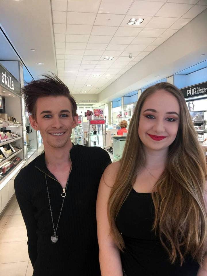 millennials wearing make up