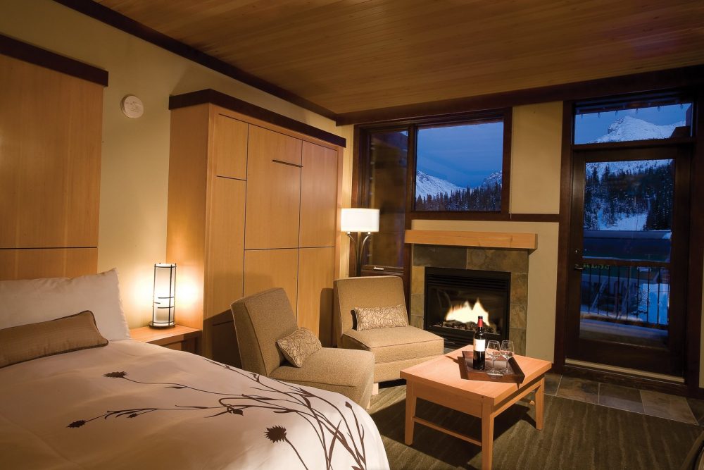 Sunshine Mountain Lodge