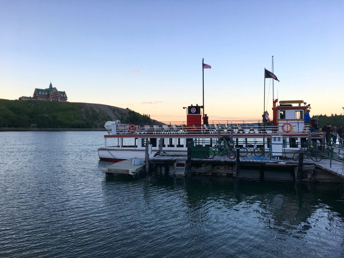 Waterton lake cruise 