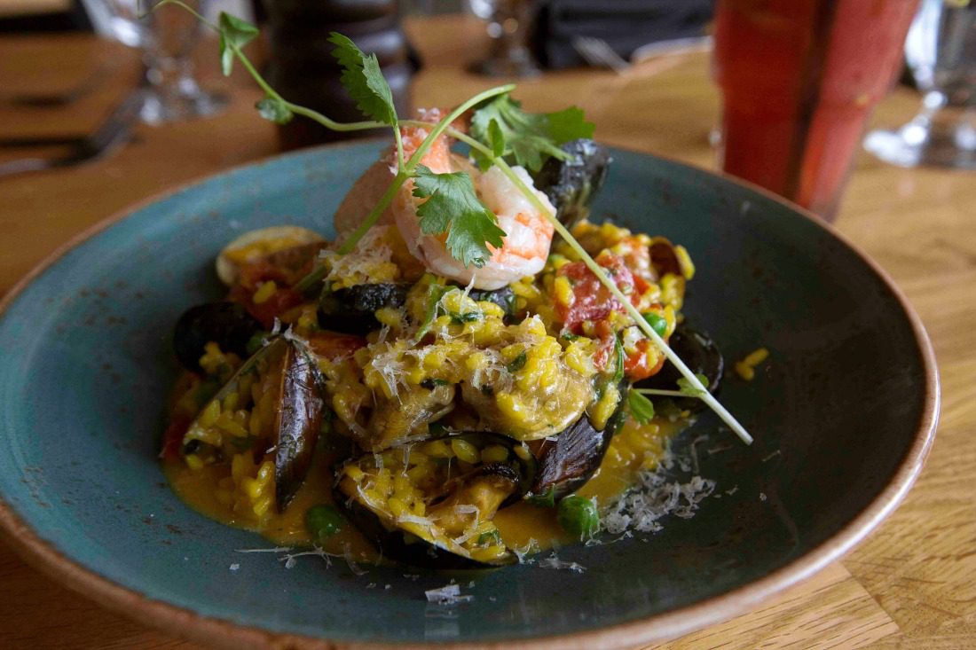 lake_Louise_restaurants