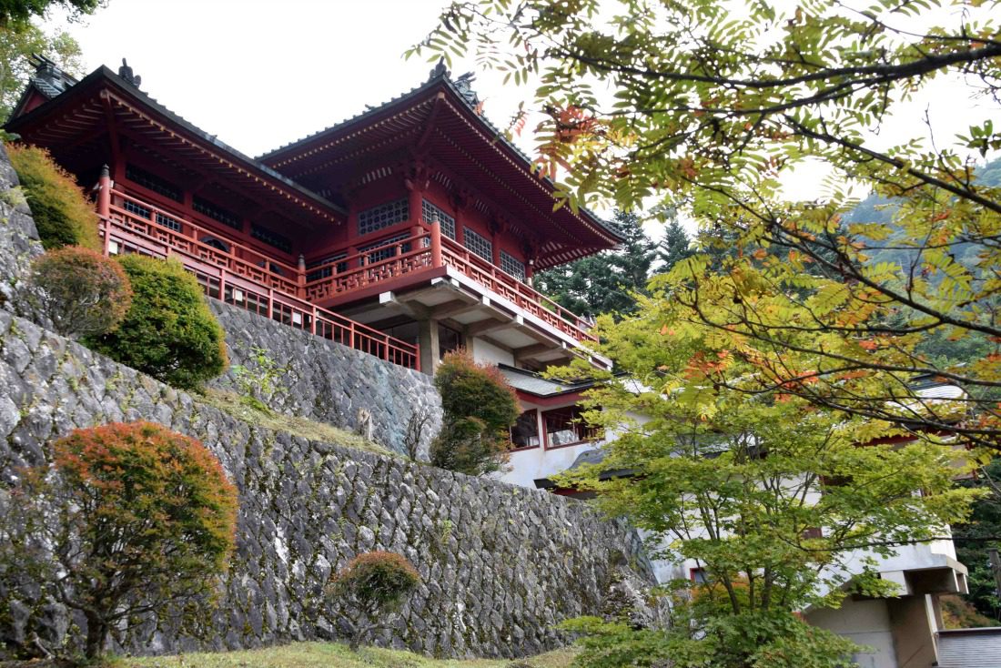 Okunikko shrine