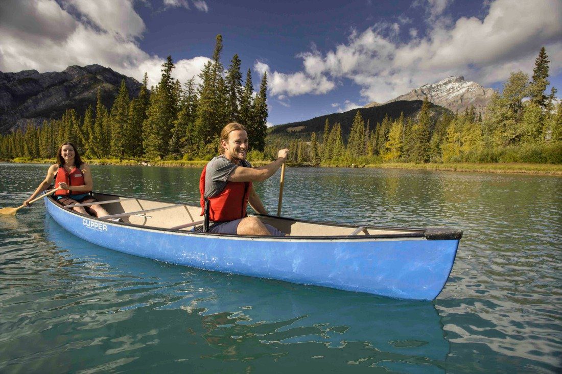 canoeing in banff