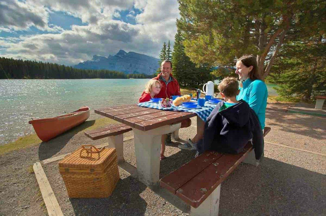 camping Two_Jack_Lakeside