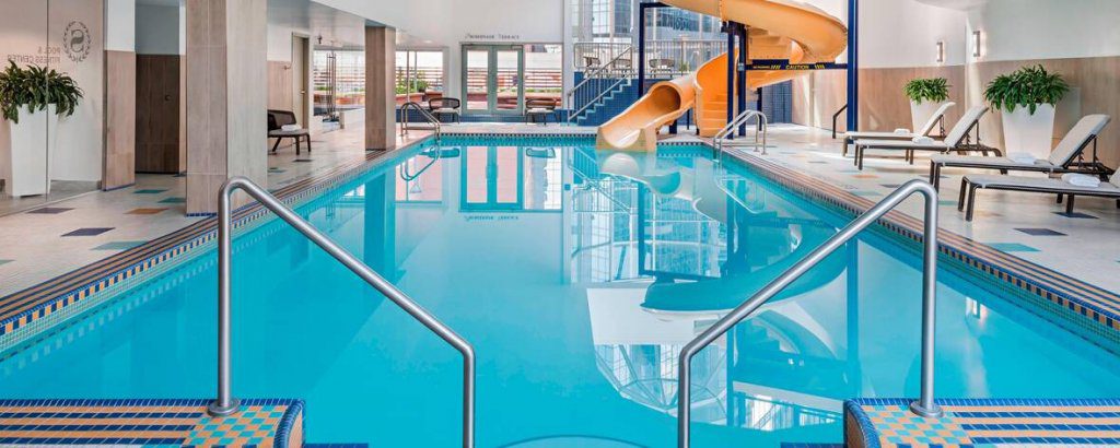 calgary hotels with Waterslides