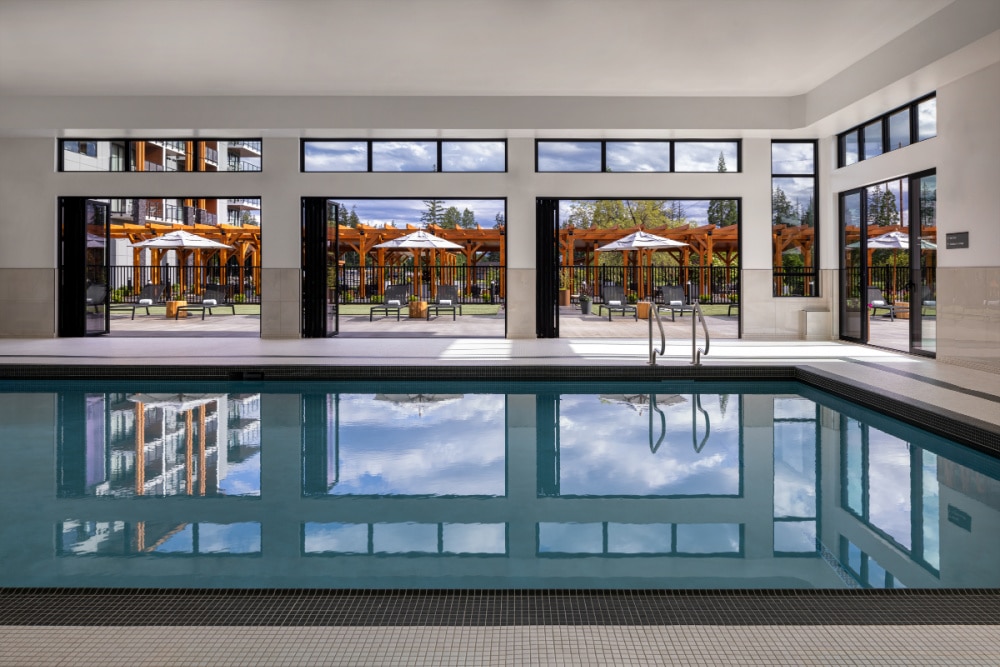 hotel pool campbell river